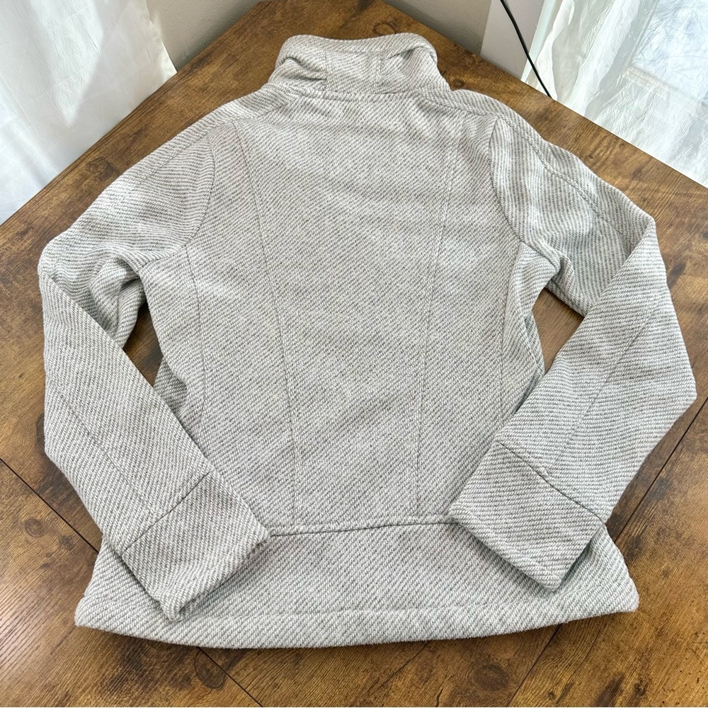 Athleta Trailwinds Knit Hike Jacket, Sandy White Heather, Medium - Picture 6 of 14